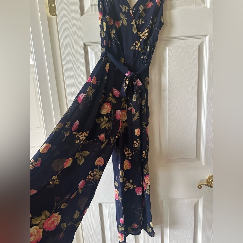 Floral Jumpsuit​​​​​ - Picture 3 of 6
